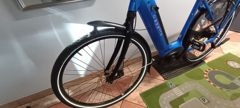 Rower elektryczny Gazelle Grenoble C8 2024 rok
