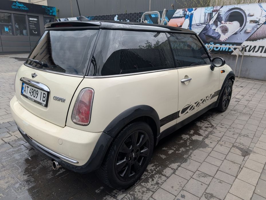 MINI Cooper 2004