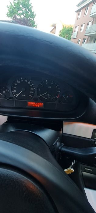 BMW E46 318i 143 KM LPG  8 lat w jednych rękach
