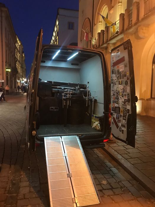 Wynajem busa 9os transport