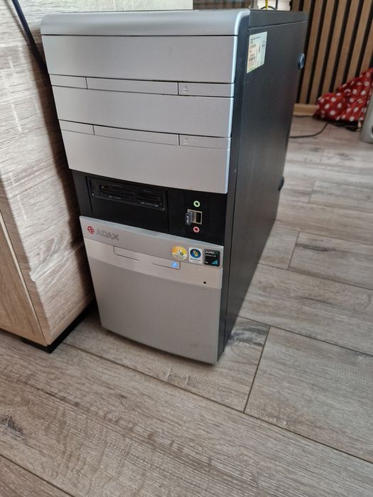 Komputer stacjonarny