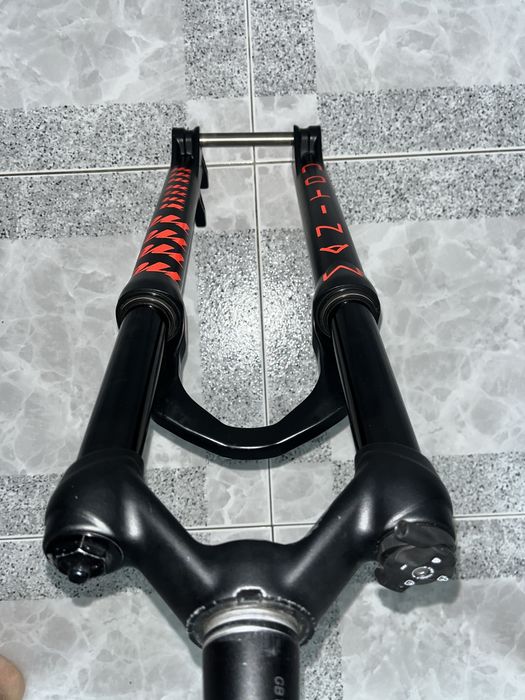 Suspenção MANITOU Marckor ARO 29/ 27.5