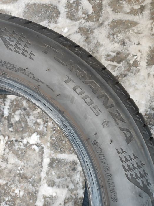 205.60.16 Dwie opony letnie Bridgestone Turanza T005 RFT BMW dot 2024
