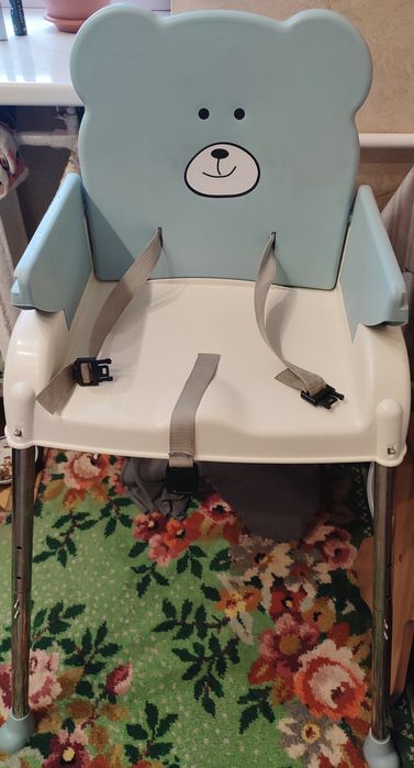 Столик для годування