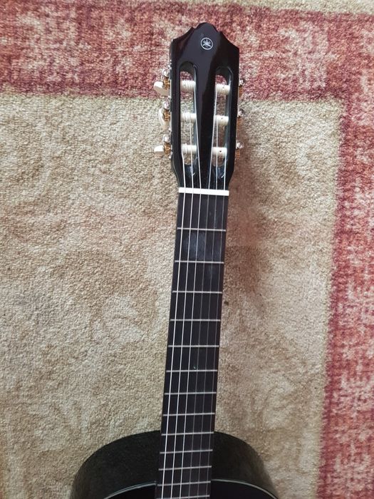 Guitarra acústica Yamaha so hoje 50 euros