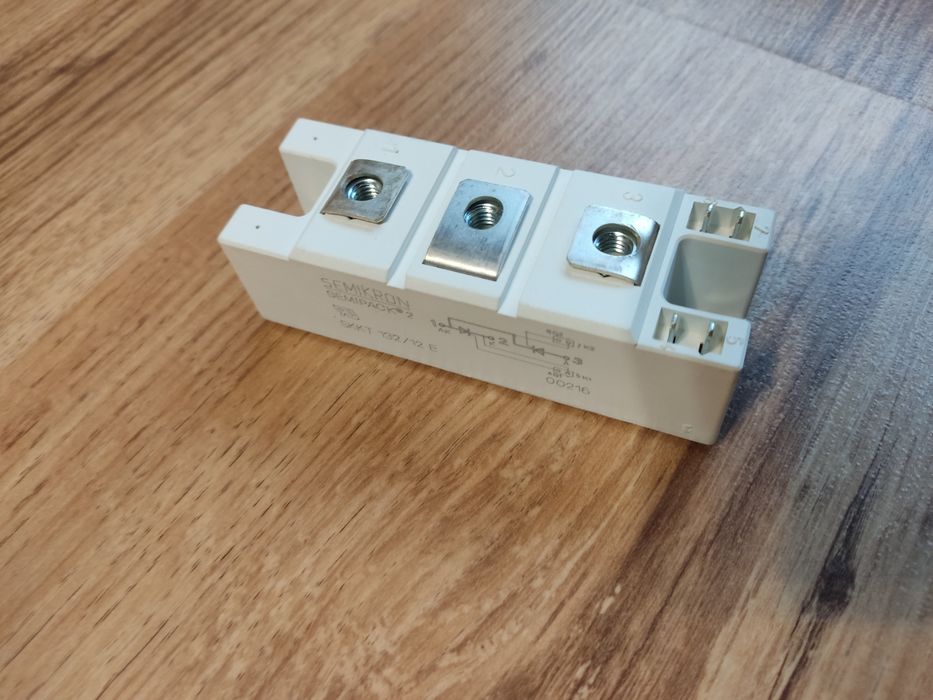 Тиристорная сборка (модуль силовой тиристорный) SEMIKRON SKKT 132/12E