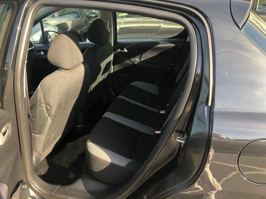 Peugeot 207 gasolina 140mil klm