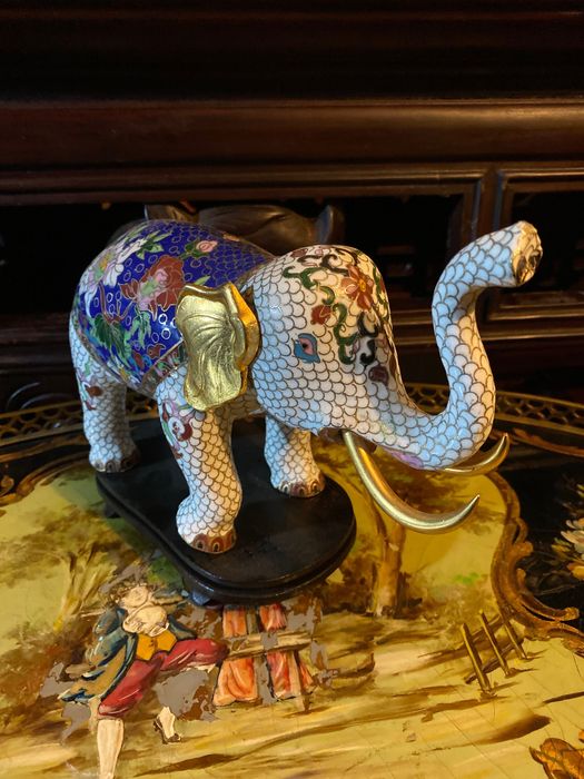 Escultura Elefante Cloisonne Ouro Centenário 25 centímetros