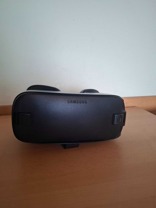 Sprzedam gogle VR Samsung Gear VR Powered by Oculus – stan bardzo dobry