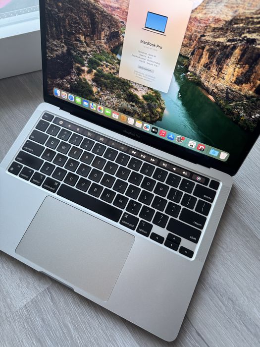 macbook pro 13 m1 256gb 2020 рік