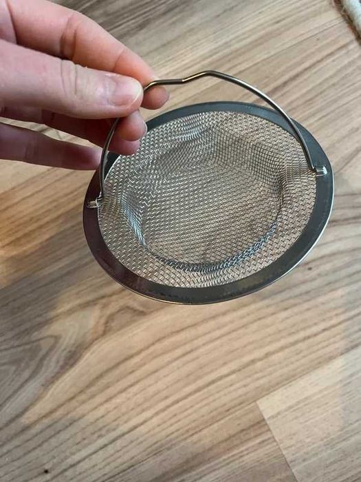 Sitko metalowe do zlewu z uchwytem