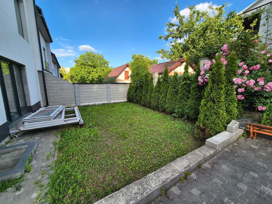 Продаж котеджу м. Львів Личаківський район 90 м. кв + мансарда 30 м.кв 150 000$