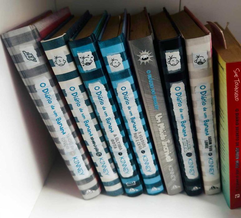 Lote Diário de um Banana, 7 livros + Diário do Rowley + Adrian Mole