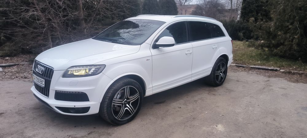 Audi Q7 4L  S-LINE