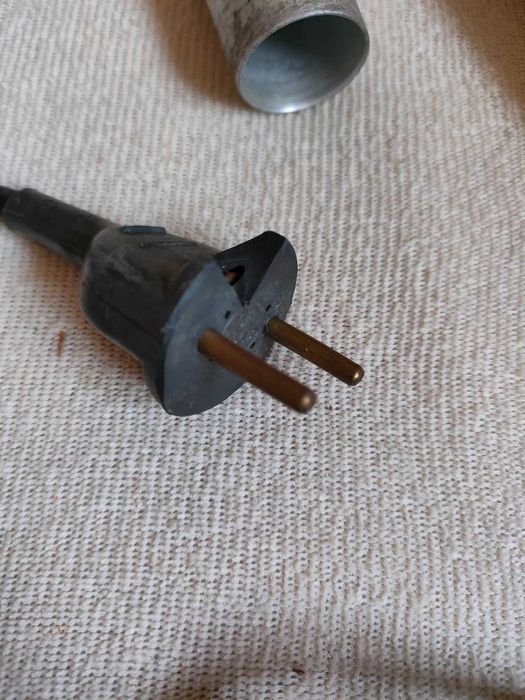 Retro odkurzacz radziecki Trzmiel