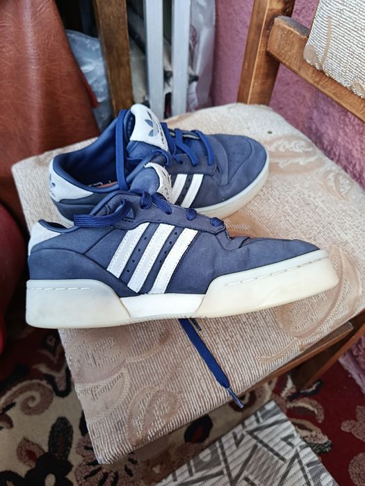 Продам кросовкі Adidas