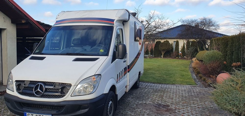 Mecedes Benz Sprinter 2009 .