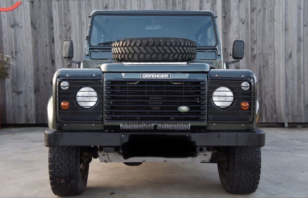 Land Rover Defender 130