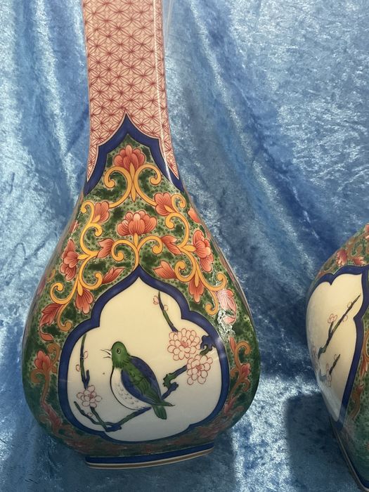 Par de garrafas Ansham pintura manual a ouro altura 32 cm