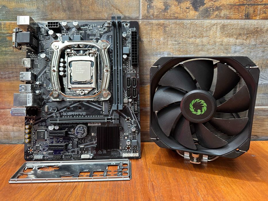 GIGABYTE H410M H V2 ver. 1.7 + Intel® Core™ i5-10400F 12M Cache 4.30 GHz + GAMEMAX Sigma 540 (130mm.)