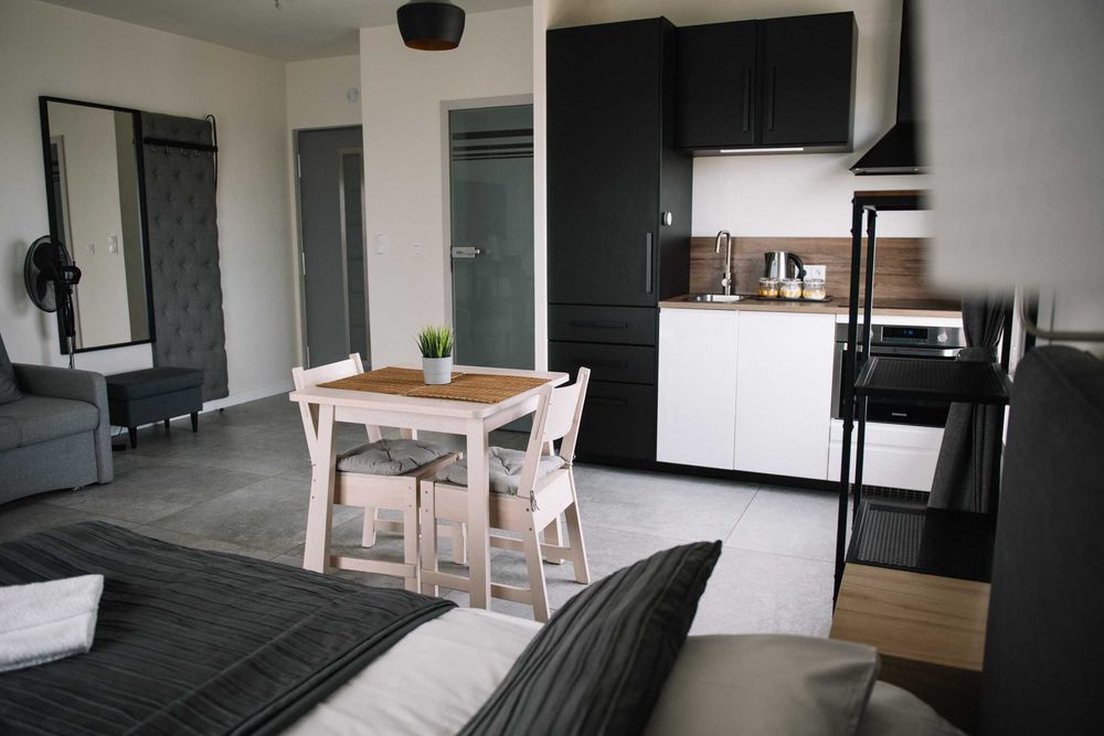 Apartament na doby Poznań 14 piętro-nocleg-piękny widok-taras-NETFLIX