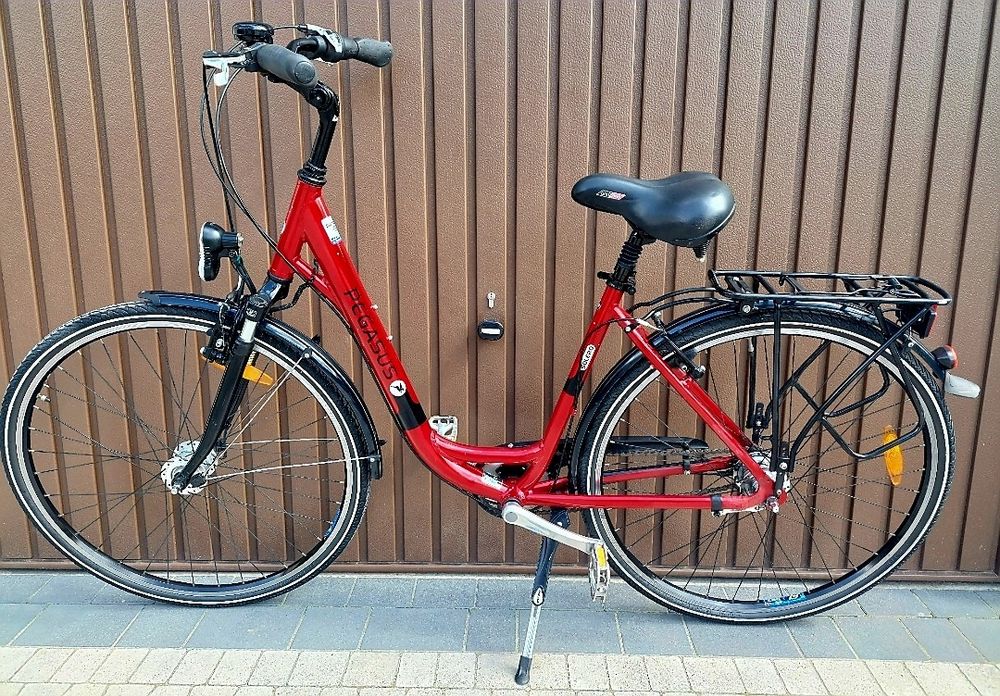 RRower miejski Damka Damki
Koła-28 cali Felgi wzmacniane czarne f