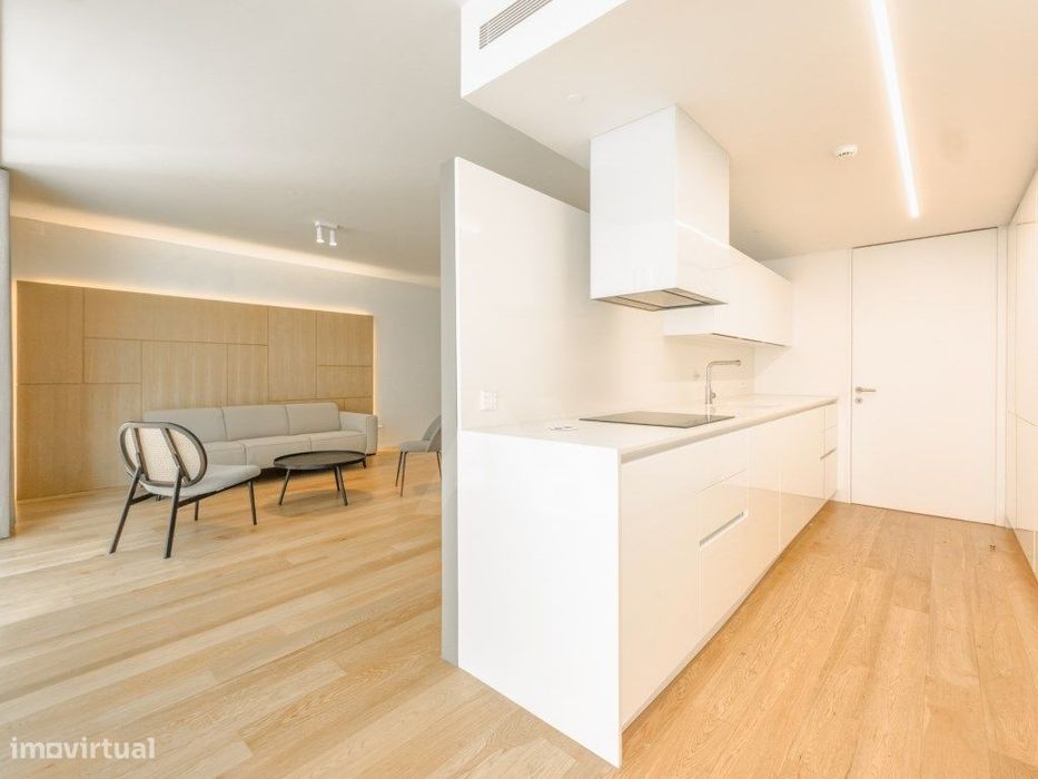 Apartamento T3 de luxo com garagem em Lisboa