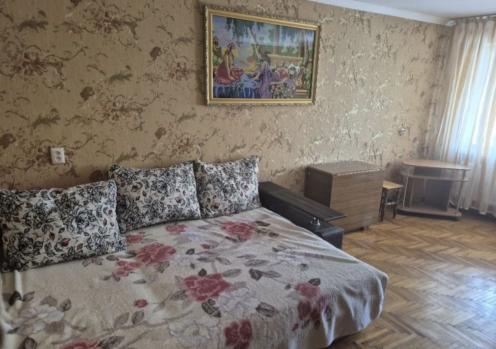 Продаж двохкімнатной квартири Черемушки.