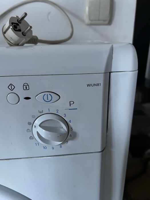 Продам стиральную машинку на запчасти