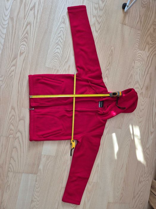 Bluza z kapturem czerwona na długi rękaw, używana