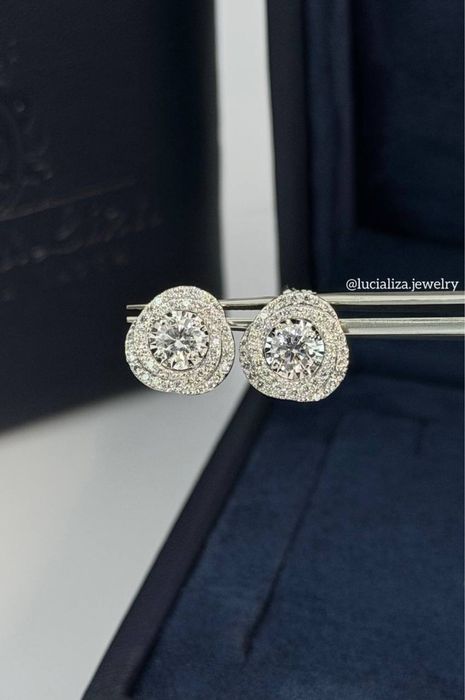 Сережки пусети з діамантами  Біле золото - 3,50 грам