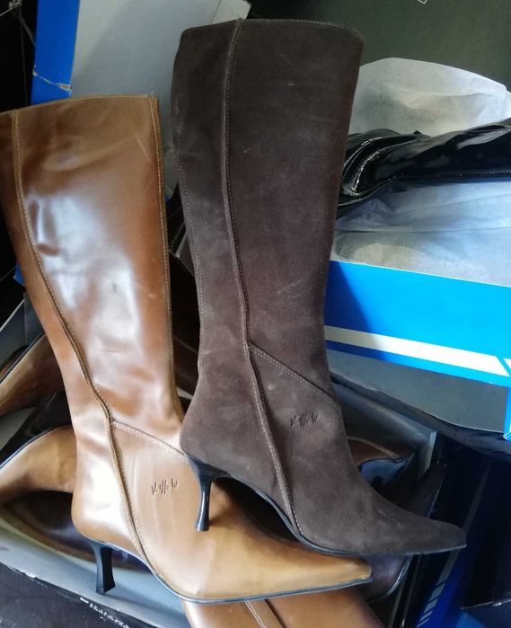 Botas de mulher novas. Liquidação. Vários números
