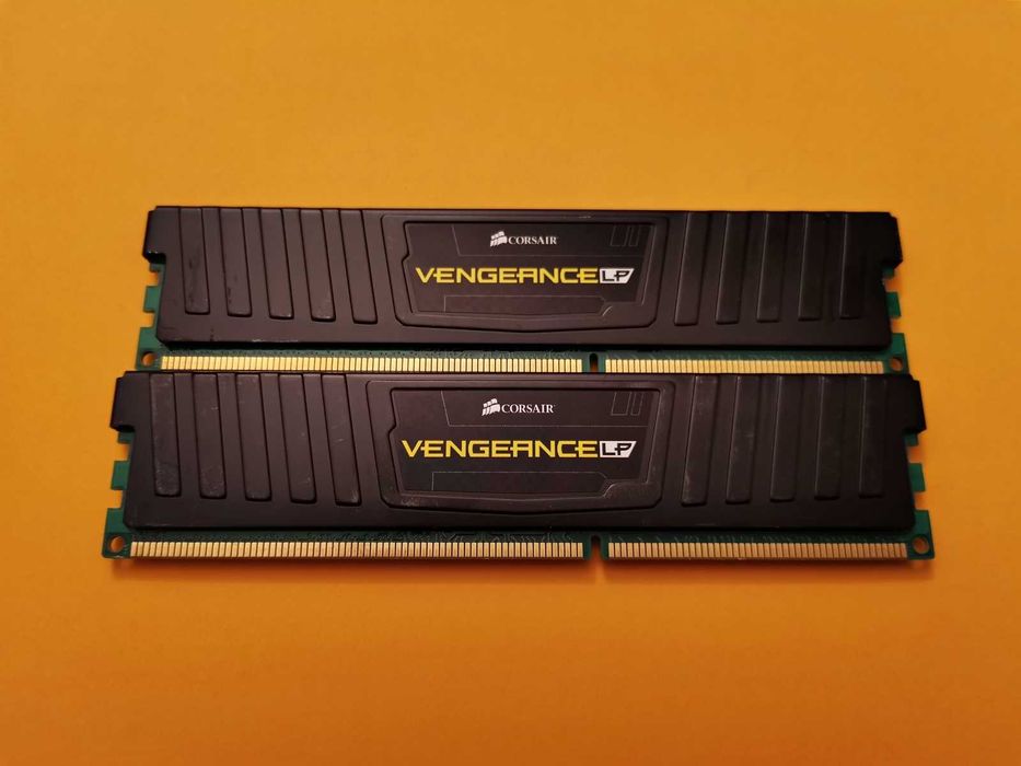 DDR3 8GB CoRsaiR VengeAnce 12800 -Komputer