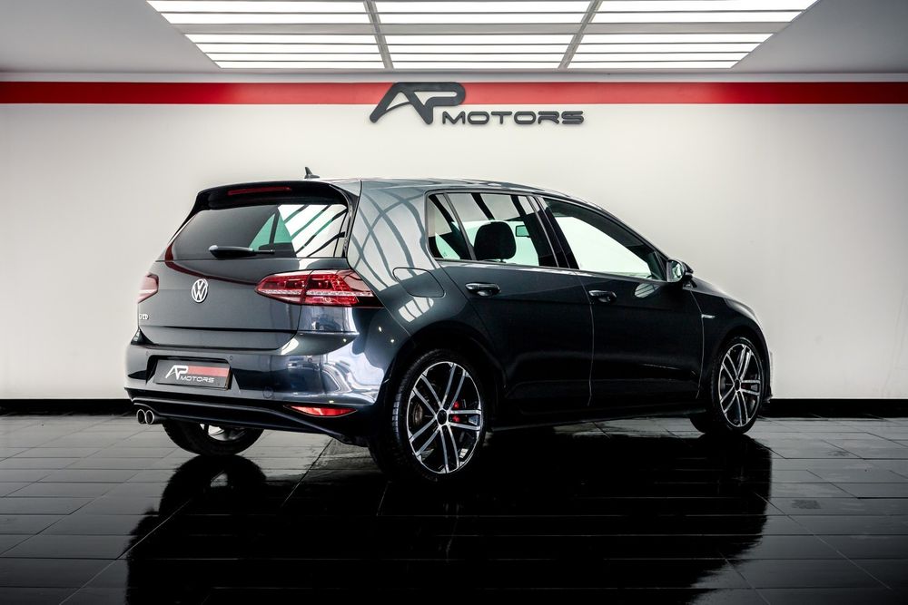 VW Golf 2.0 TDI GTD DSG