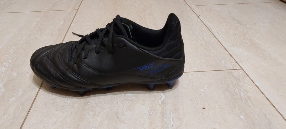 Korki- skórzane buty do piłki nożnej