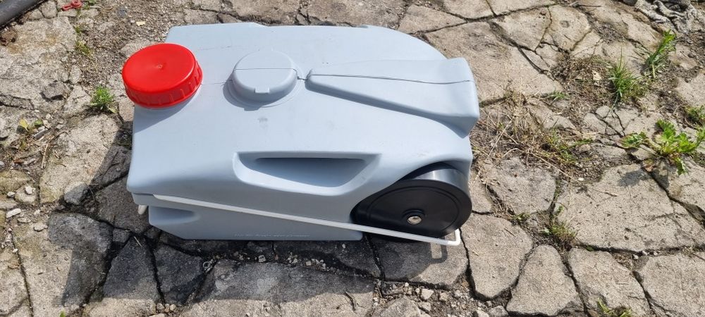 Nowy zbiornik na szarą wodę camper kemping