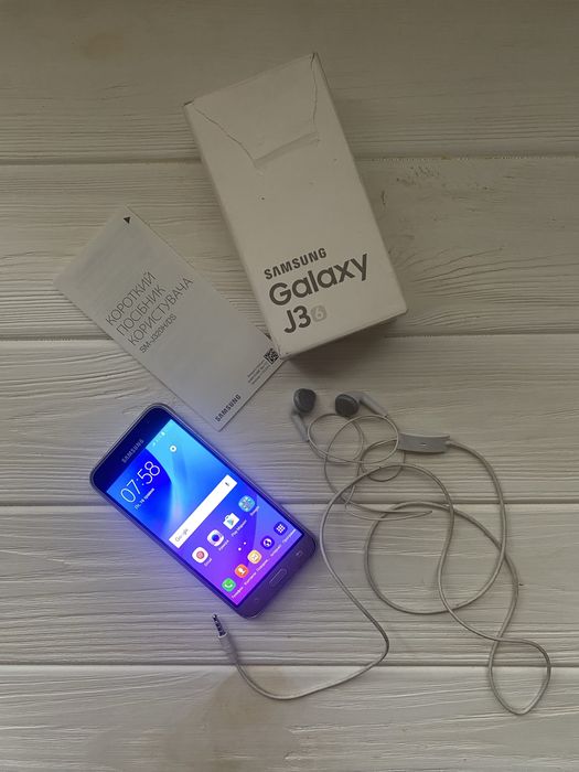 Робочий Samsung Galaxy J3