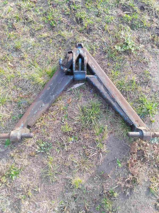 Продам трикутника МТЗ ЮМЗ