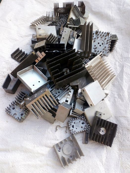 Охлаждающие элементы для транзисторов, микросхем, диодов.