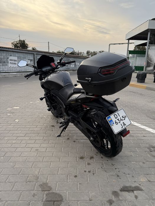 Мотоцикл Bajaj dominar 400 турист