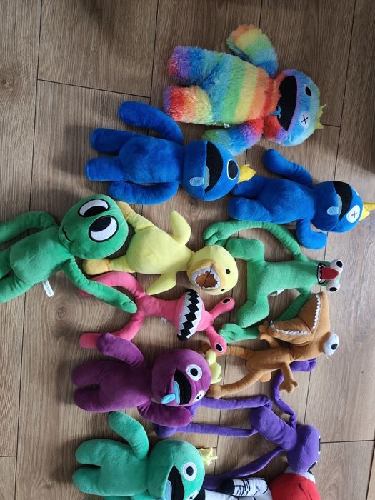 Maskotki Rainbow Friends