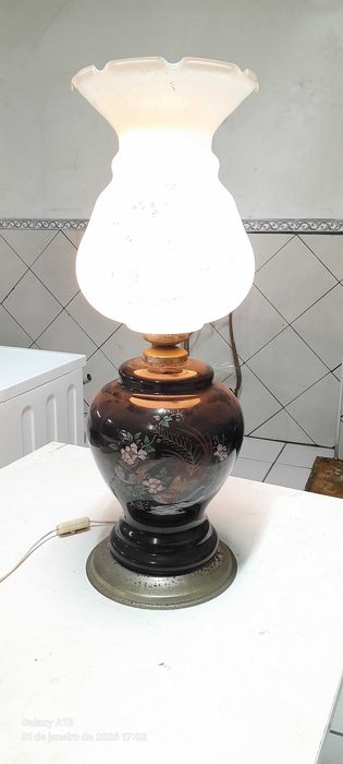 Candeeiro de mesa antigo