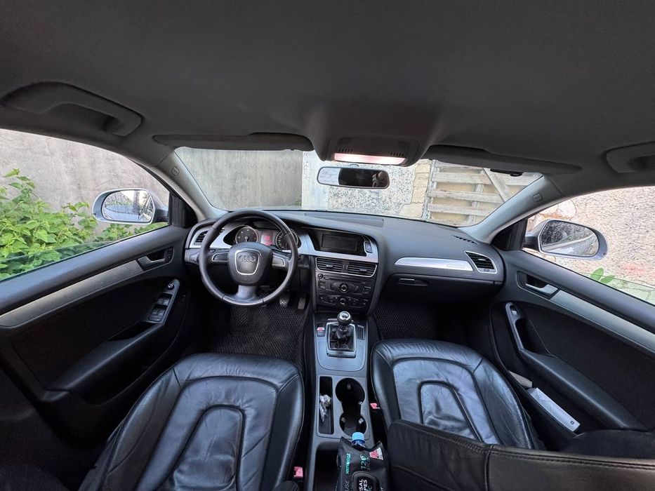 Ауді а4 б8  гарному стані