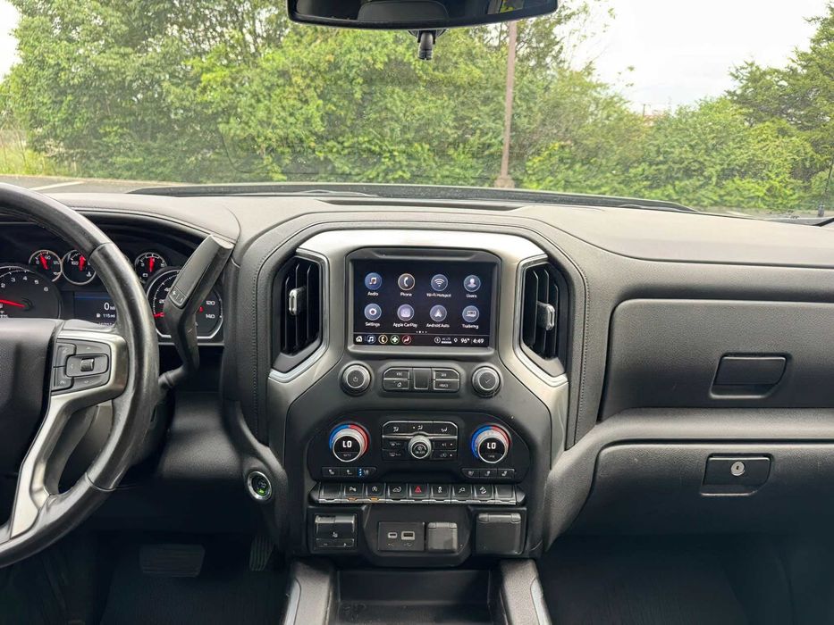 Chevrolet Silverado 1500 LTZ Crew Cab      2021