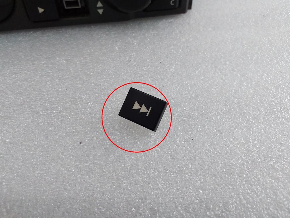 Rádio / auto-rádio LAND ROVER Discovery III (L319)