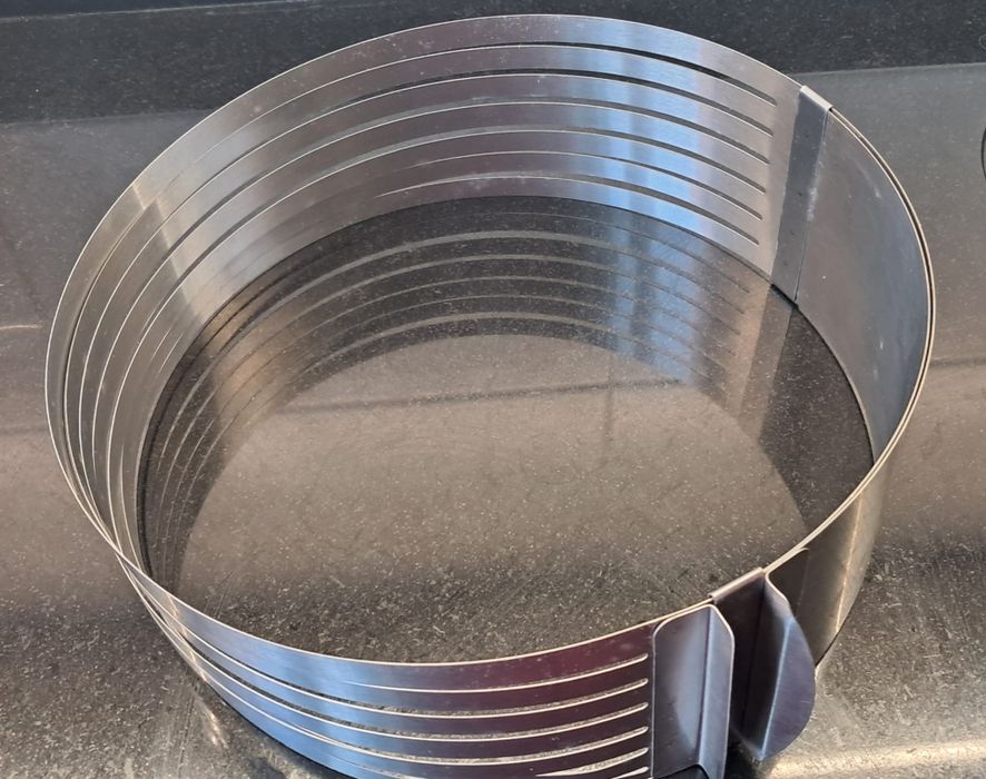 Cortador de Bolos em Camadas