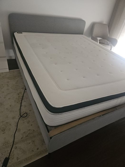 Cama+colchão 160cm