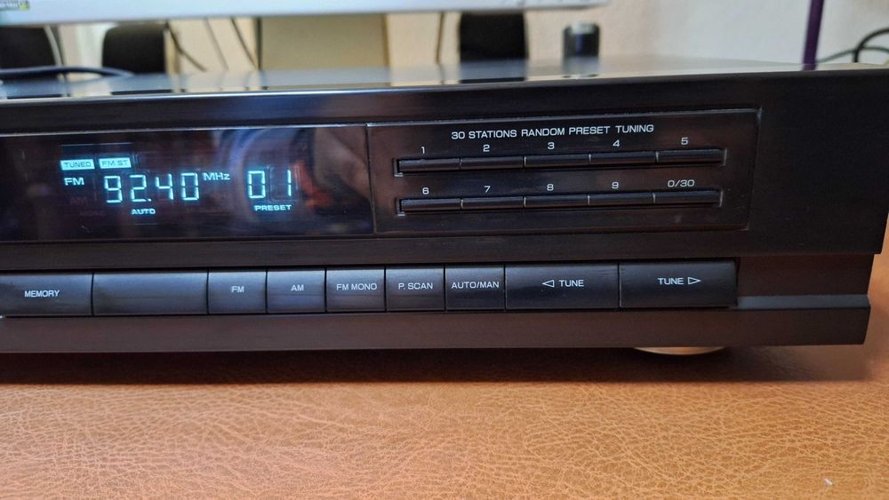 Sintonizador (Tuner) Sherwood TX-1010C c/Antena AM