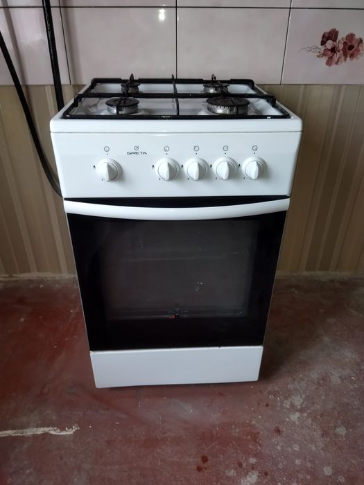 Газова плита GRETA б/у в чудовому стані