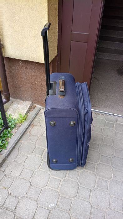 Sprzedam walizkę